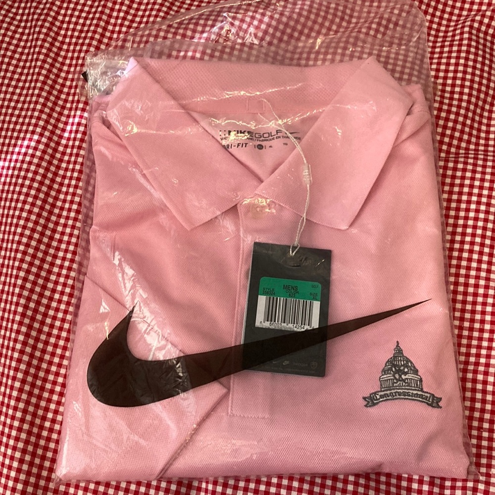MENS NIKE CONGRESSIONAL COUNTRY CLUB GOLF POLO BRAND NEW WITH TAGS.